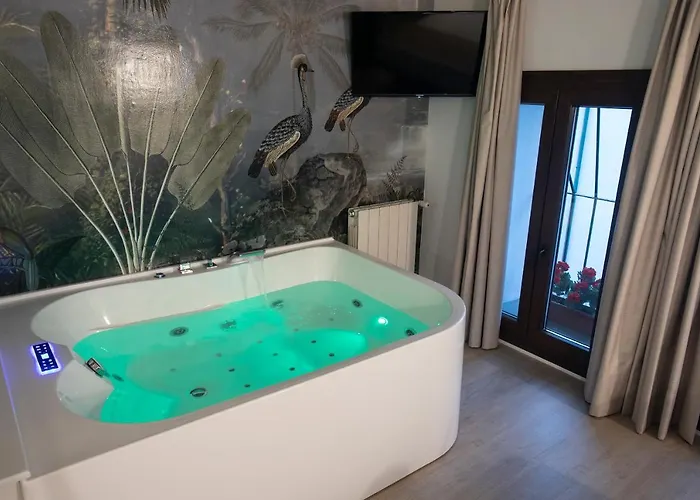 Vitium Hotel 2*