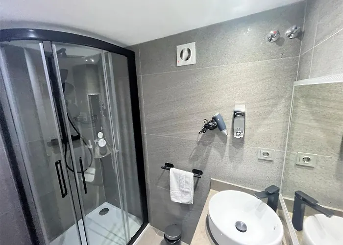 Vitium Hotel 2*
